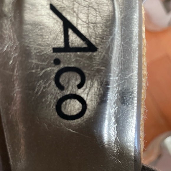 Aco Heels - Picture 5 of 5